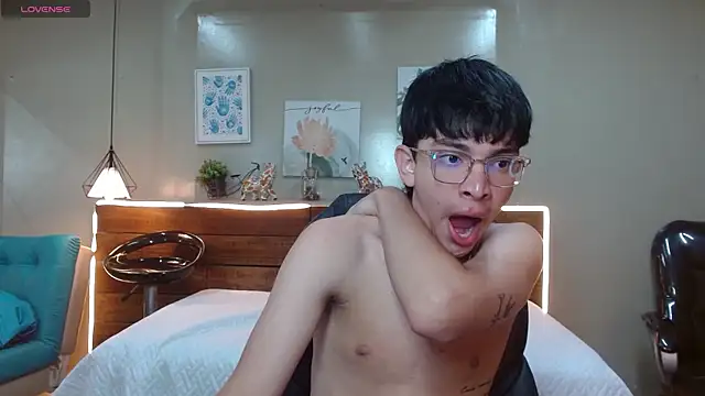 SantiTwinkyy online show from 04/07/26, 12:40