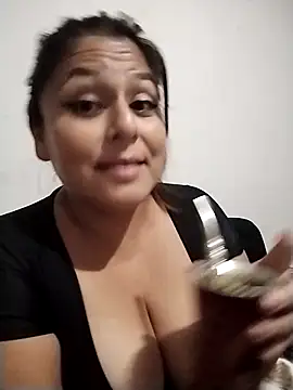 sweetbabe694 online show from 04/29/26, 05:00