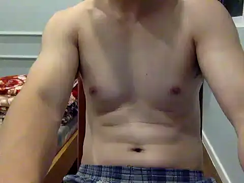 17Komodo online show from 05/07/26, 04:43