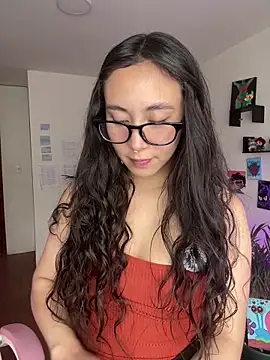 Aikoo o online show from 04/08/26, 09:16