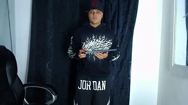 Pedro x777 online show from 04/11/26, 01:02