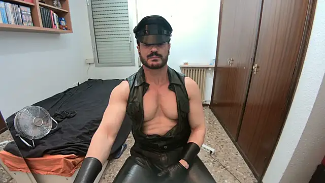 LeatherMax76 online show from 06/21/26, 09:31