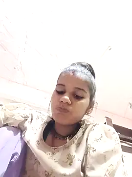 Raveena0990 online show from 05/27/26, 03:19