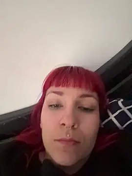 Snapshot of Amelie-RedHoney chatting on 07/15/26, 07:54 Amelie-RedHoney online show from 07/15/26, 07:54