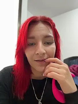 Amelie-RedHoney online show from 04/10/26, 07:32