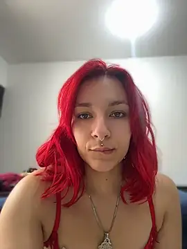 Amelie-RedHoney online show from 04/12/26, 06:44