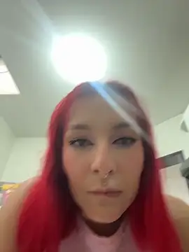 Amelie-RedHoney online show from 05/04/26, 08:44