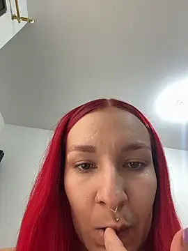 Amelie-RedHoney online show from 04/06/26, 07:15