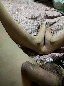 momon3333 online show from 04/25/26, 01:41