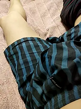 momon3333 online show from 04/25/26, 08:06