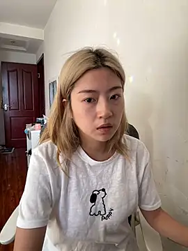 Olivia PINK0322 online show from 06/03/26, 09:10