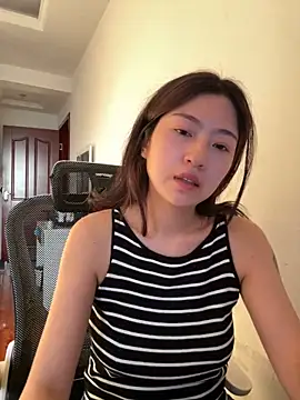 Olivia PINK0322 online show from 06/05/26, 11:27