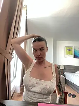 AmeliaLotuss online show from 04/10/26, 07:59