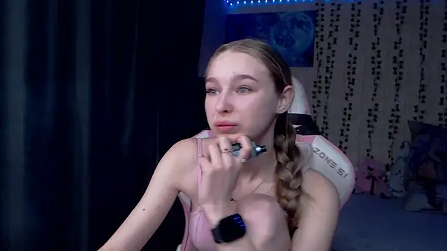 kitsune888 online show from 04/08/26, 12:56