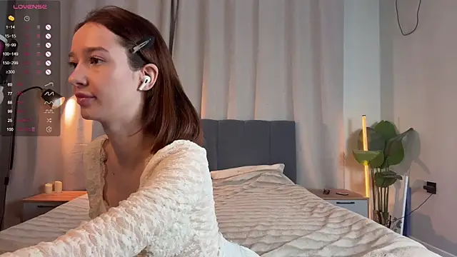 Snapshot of Lana_VeeE chatting on 04/03/26, 02:23 Lana VeeE online show from 04/03/26, 02:23