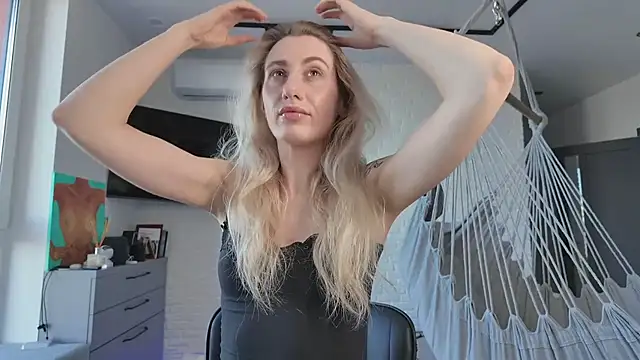 HEY KITSUNKA online show from 04/04/26, 01:28