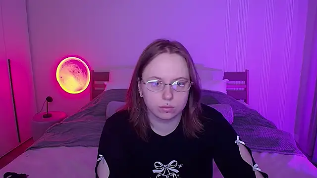 SelenaLily online show from 04/07/26, 03:47