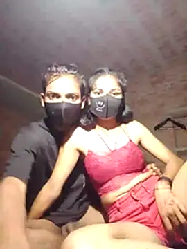 Snapshot of COUPLE-HOTS chatting on 03/24/26, 04:29 COUPLE-HOTS online show from 03/24/26, 04:29