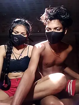 Snapshot of COUPLE-HOTS chatting on 04/09/26, 07:03 COUPLE-HOTS online show from 04/09/26, 07:03