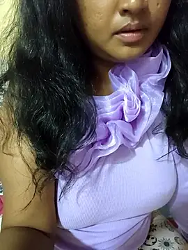 Snapshot of Tridha_2 chatting on 04/12/26, 11:52 Tridha 2 online show from 04/12/26, 11:52