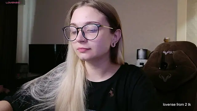 lucysussy online show from 08/03/26, 03:07