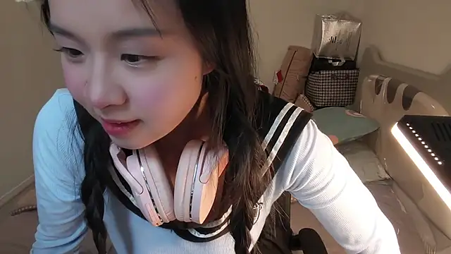 Sweet Tang online show from 04/03/26, 07:15