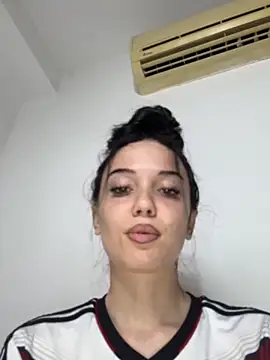 icedrosemarye online show from 06/12/26, 06:16