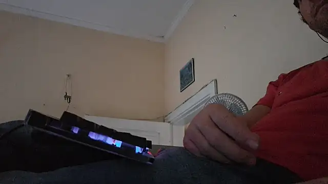 Sueliton2 online show from 04/07/26, 07:04