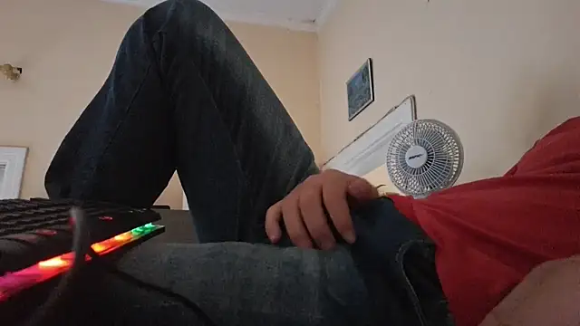 Sueliton2 online show from 04/06/26, 08:21