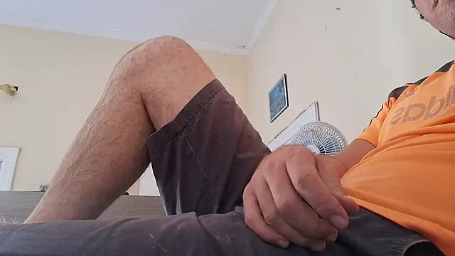 Sueliton2 online show from 04/03/26, 02:56