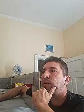 Sueliton2 online show from 04/29/26, 11:36