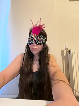 lilyums online show from 06/03/26, 03:50
