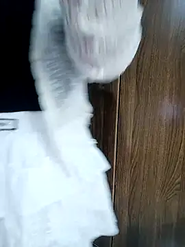 Snapshot of sena_baby chatting on 03/31/26, 11:29 sena baby online show from 03/31/26, 11:29