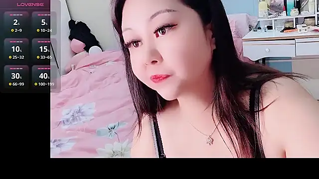 Snapshot of zhenzhen_bb chatting on 03/27/26, 10:05 zhenzhen bb online show from 03/27/26, 10:05