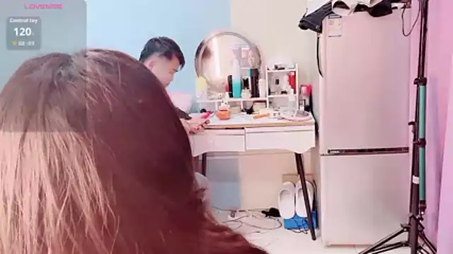 Snapshot of zhenzhen_bb chatting on 03/29/26, 01:24 zhenzhen bb online show from 03/29/26, 01:24