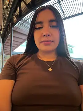 HaileyBiieber online show from 04/02/26, 11:11