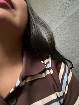 HaileyBiieber online show from 04/13/26, 10:25