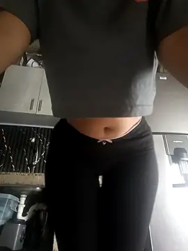 Snapshot of anabellagon chatting on 03/23/26, 07:47 anabellagon online show from 03/23/26, 07:47