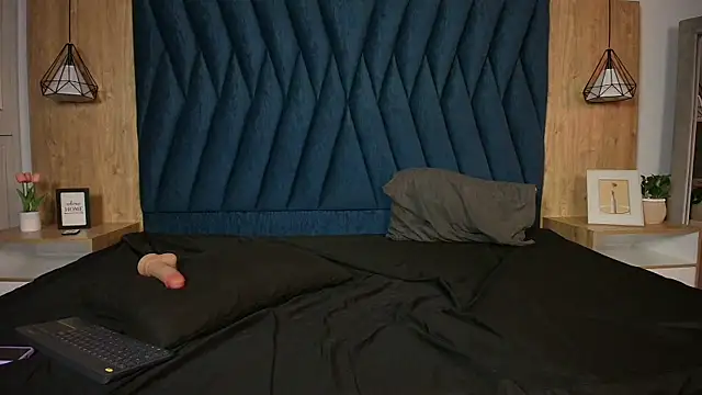 MeganEvanss   online show from 05/11/26, 01:29