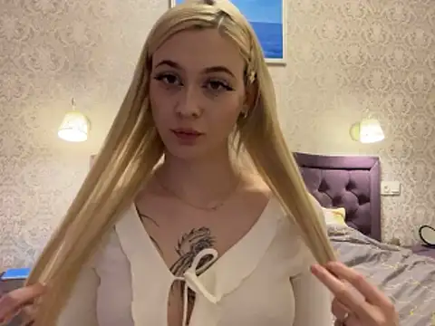 Snapshot of hothome_Lexi chatting on 03/22/26, 09:16 hothome Lexi online show from 03/22/26, 09:16