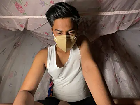 sinner2511 online show from 04/10/26, 03:52