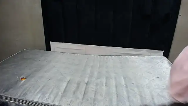 Candylips22 online show from 04/19/26, 08:00
