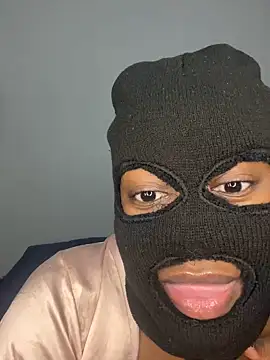 Snapshot of xxxchocolatepussy chatting on 07/18/26, 11:46 xxxchocolatepussy online show from 07/18/26, 11:46