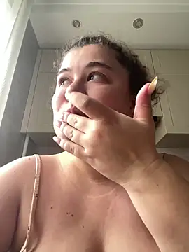 curly elise online show from 03/26/26, 10:57