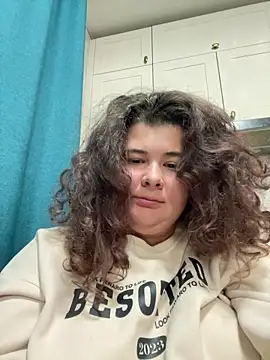 curly elise online show from 04/01/26, 10:18