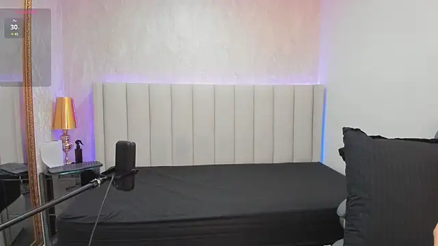 Snapshot of Celeste_dalton chatting on 03/28/26, 12:17 Celeste dalton online show from 03/28/26, 12:17