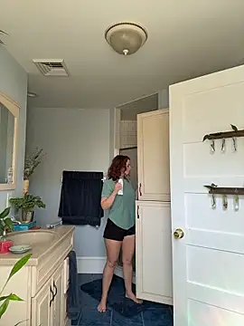 Snapshot of NataLee_vault chatting on 04/09/26, 02:45 NataLee vault online show from 04/09/26, 02:45