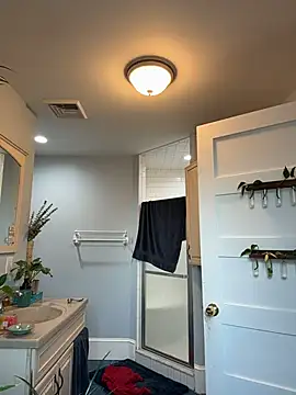 Snapshot of NataLee_vault chatting on 03/28/26, 11:44 NataLee vault online show from 03/28/26, 11:44