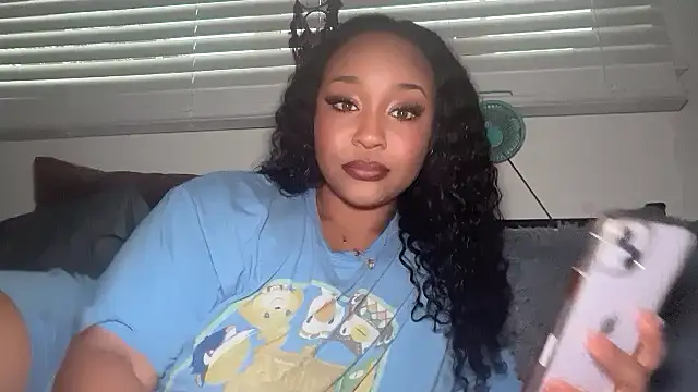 Yourmommysilk online show from 03/29/26, 02:24