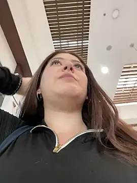 Amber rosse outdoors online show from 03/28/26, 07:48